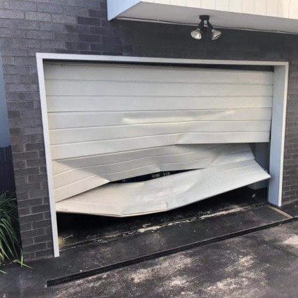 布里斯班 - 门板损坏或变形维修 - 更换